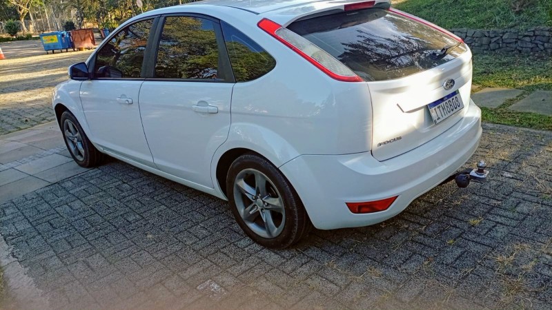 FOCUS 1.6 S 16V FLEX 4P MANUAL - 2013 - FARROUPILHA