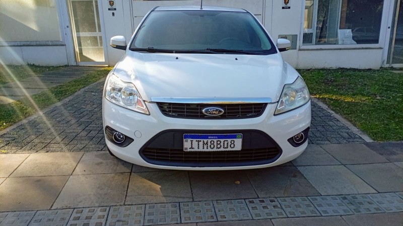 FOCUS 1.6 S 16V FLEX 4P MANUAL - 2013 - FARROUPILHA