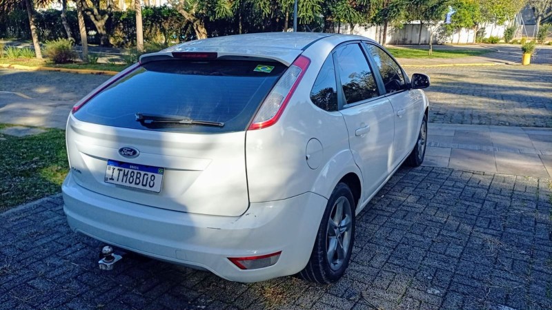 FOCUS 1.6 S 16V FLEX 4P MANUAL - 2013 - FARROUPILHA