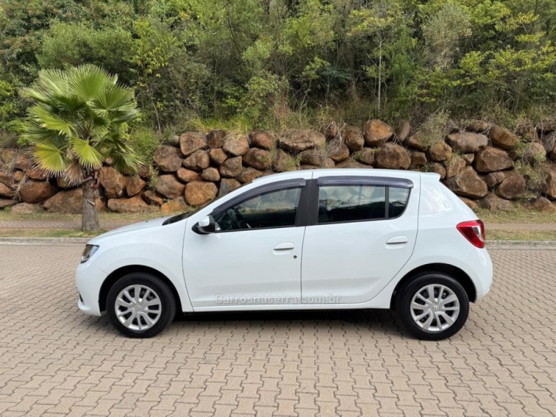 SANDERO 1.0 EXPRESSION 16V FLEX 4P MANUAL - 2016 - IVOTI