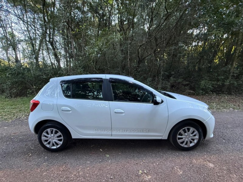SANDERO 1.0 EXPRESSION 16V FLEX 4P MANUAL - 2016 - IVOTI