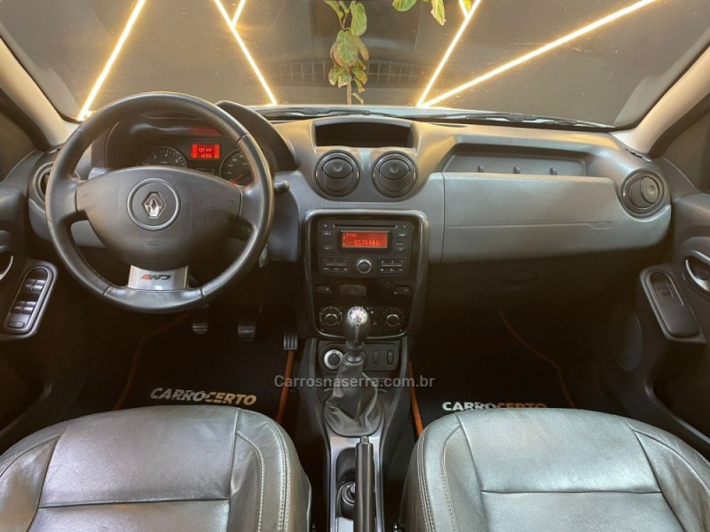 DUSTER 2.0 DYNAMIQUE 4X4 16V FLEX 4P MANUAL - 2013 - NOVO HAMBURGO