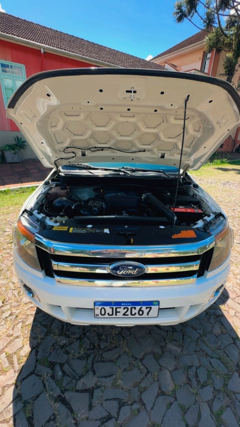 RANGER 2.2 XL 4X4 CD 16V DIESEL 4P MANUAL - 2013 - SãO SEBASTIãO DO CAí
