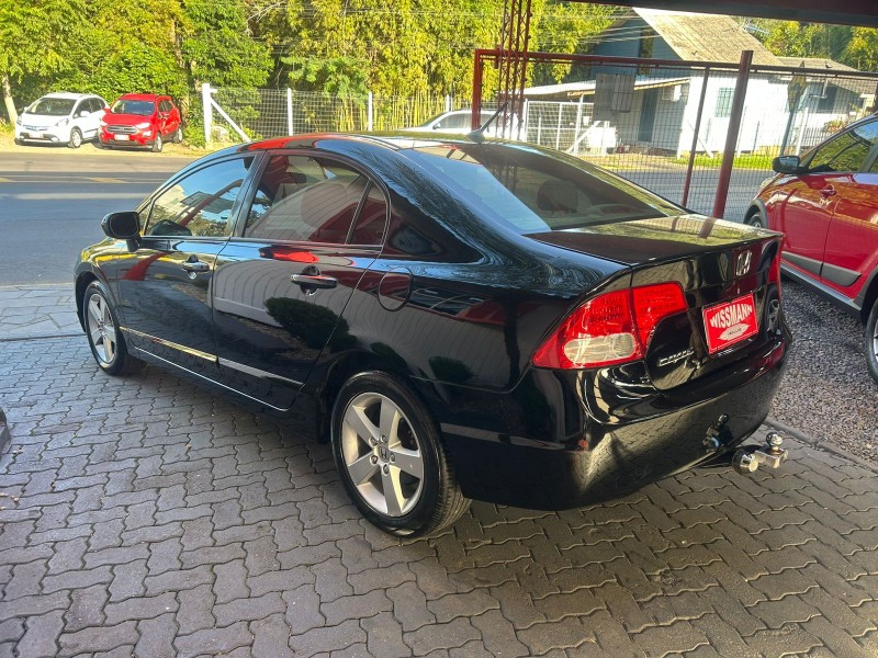 CIVIC 1.8 LXS 16V FLEX 4P MANUAL - 2007 - TRêS COROAS
