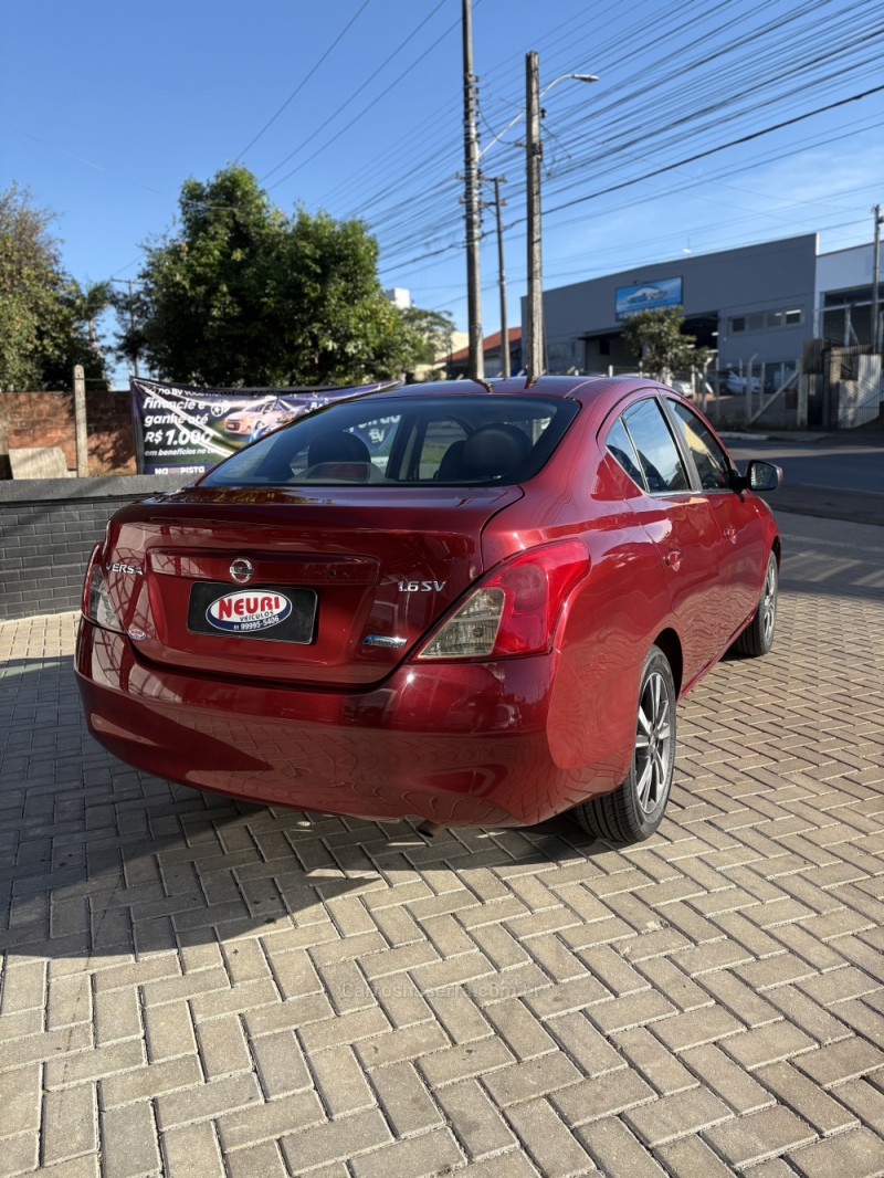 VERSA 1.6 16V FLEX SV 4P XTRONIC - 2018 - LAJEADO