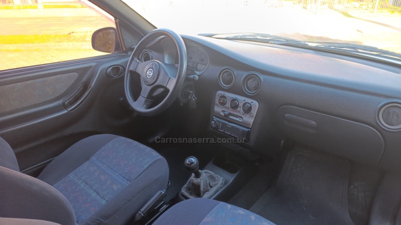 CELTA 1.0 MPFI SUPER 8V FLEX 2P MANUAL - 2003 - CAXIAS DO SUL