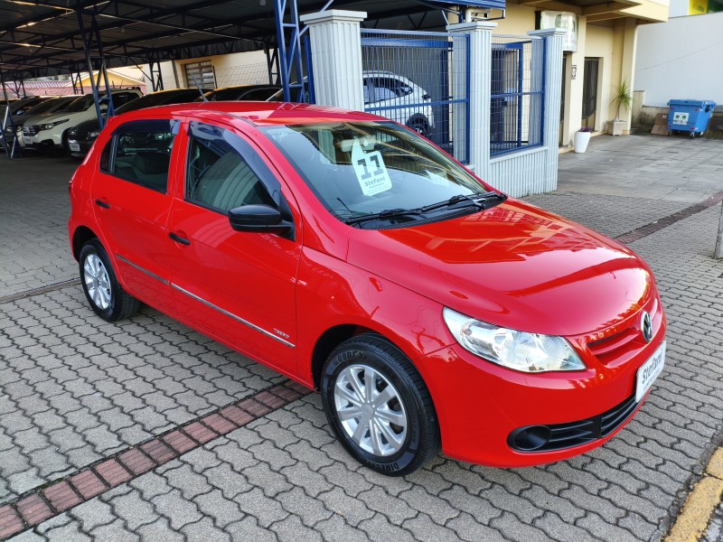 GOL 1.0 MI 8V FLEX 4P MANUAL G.V - 2011 - BOM PRINCíPIO