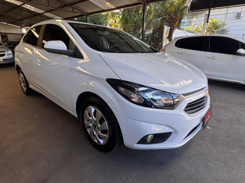 ONIX 1.4 MPFI LT 8V FLEX 4P MANUAL - 2016 - CAXIAS DO SUL