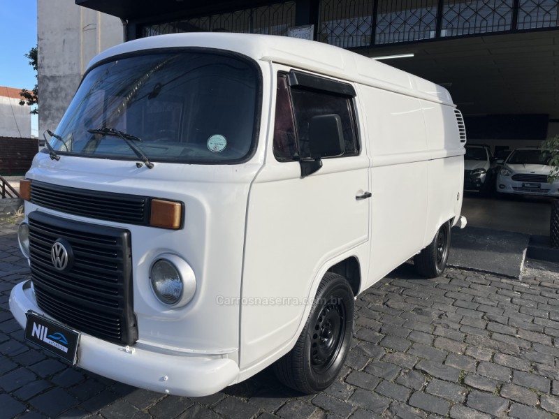 KOMBI 1.4 MI FURGÃO 8V FLEX 3P MANUAL - 2010 - CAXIAS DO SUL