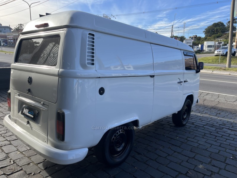 KOMBI 1.4 MI FURGÃO 8V FLEX 3P MANUAL - 2010 - CAXIAS DO SUL