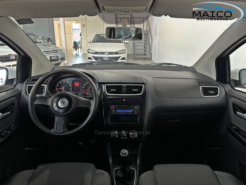 FOX 1.0 MI TRENDLINE 8V FLEX 4P MANUAL - 2012 - NOVO HAMBURGO