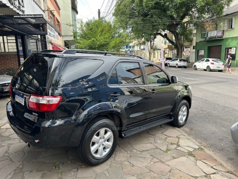 HILUX SW4 3.0 SRV 4X4 7 LUGARES 16V TURBO INTERCOOLER DIESEL 4P AUTOMÁTICO - 2009 - CAXIAS DO SUL