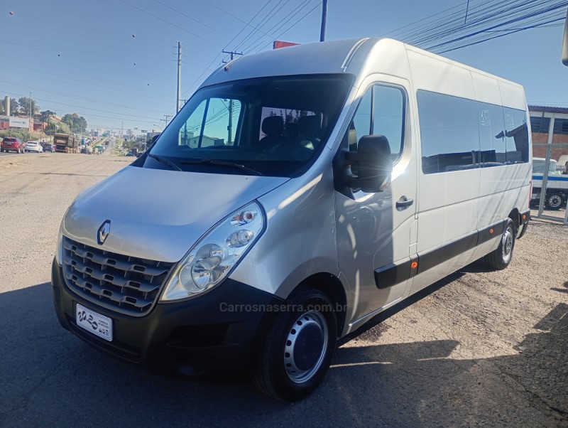 master 2.3 dci minibus vip l3h2 16 lugares 16v diesel 4p manual 2019 farroupilha