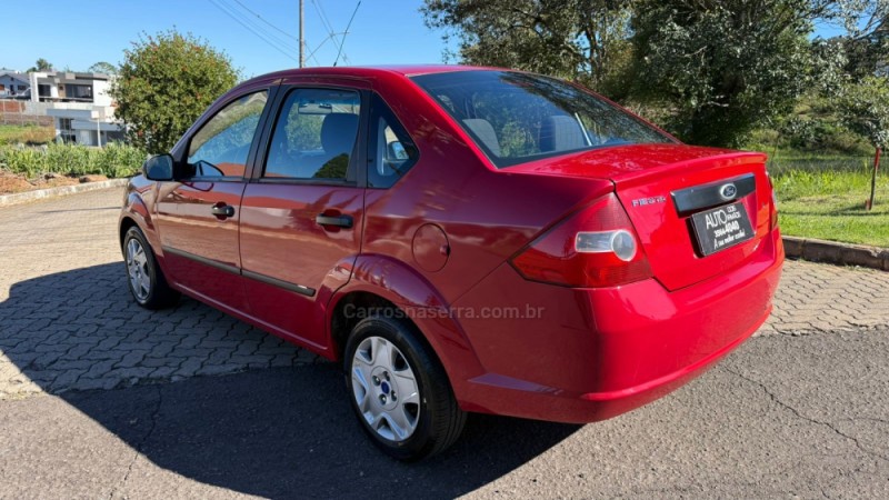 FIESTA 1.0 MPI SEDAN 8V FLEX 4P MANUAL - 2010 - DOIS IRMãOS