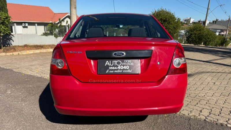 FIESTA 1.0 MPI SEDAN 8V FLEX 4P MANUAL - 2010 - DOIS IRMãOS