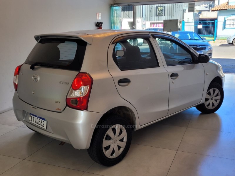 ETIOS 1.3 X 16V FLEX 4P MANUAL - 2013 - CANELA