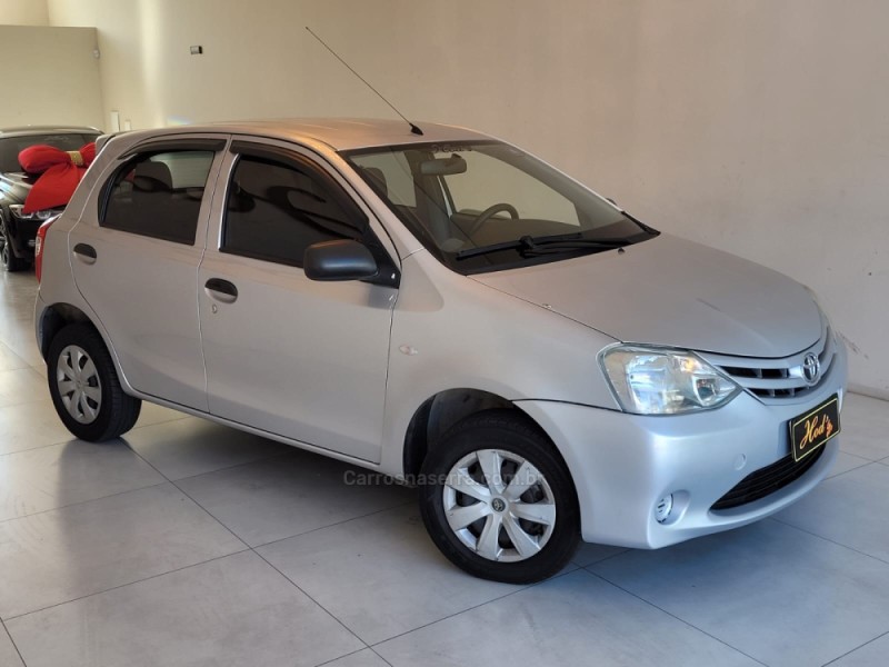 ETIOS 1.3 X 16V FLEX 4P MANUAL - 2013 - CANELA