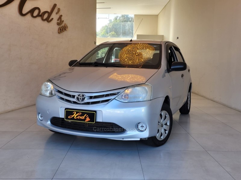 etios 1.3 x 16v flex 4p manual 2013 canela