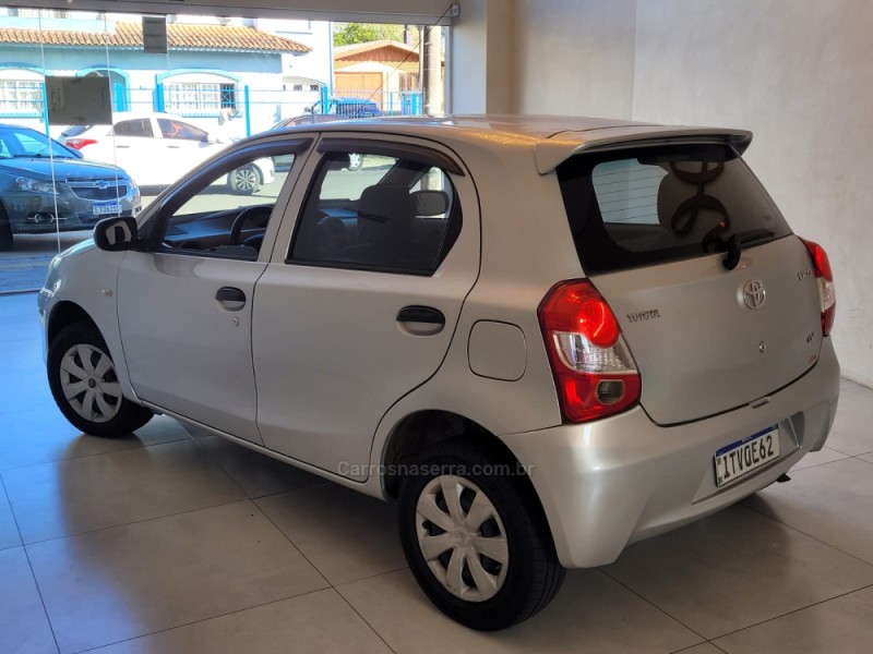ETIOS 1.3 X 16V FLEX 4P MANUAL - 2013 - CANELA