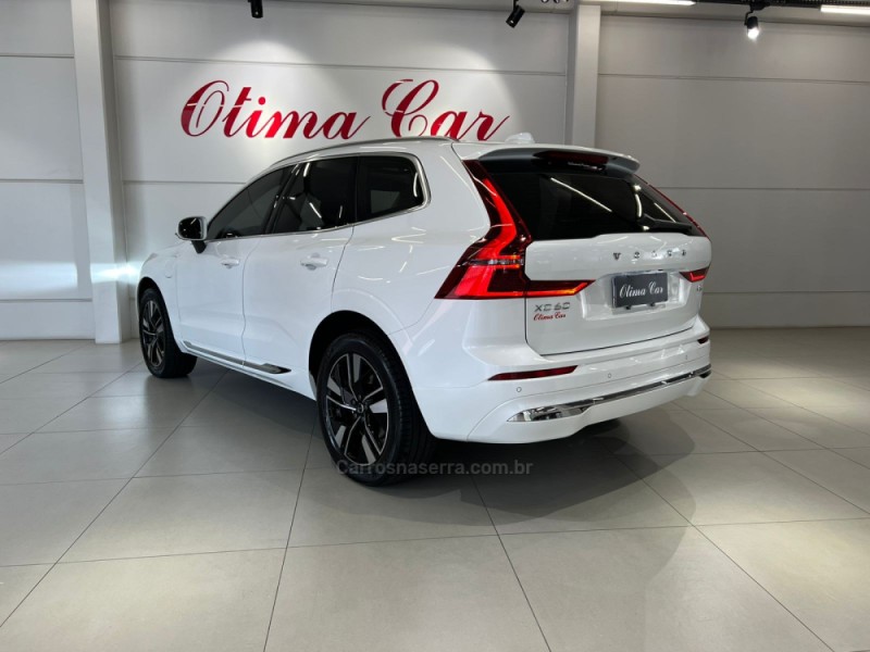 XC60 2.0 T8 RECHARGE PLUS AWD HIBRIDO 4P AUTOMÁTICO - 2026 - FLORES DA CUNHA