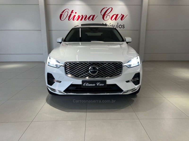 XC60 2.0 T8 RECHARGE PLUS AWD HIBRIDO 4P AUTOMÁTICO - 2026 - FLORES DA CUNHA