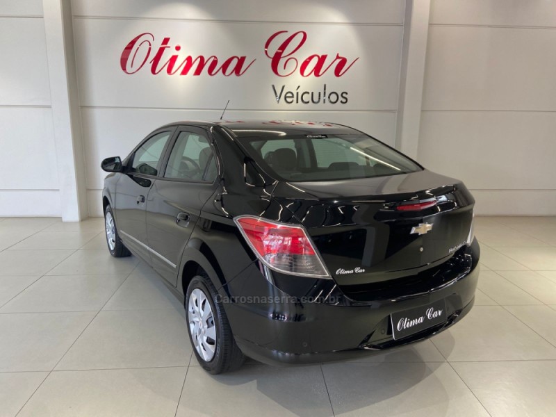 PRISMA 1.4 MPFI LT 8V FLEX 4P MANUAL - 2016 - FLORES DA CUNHA