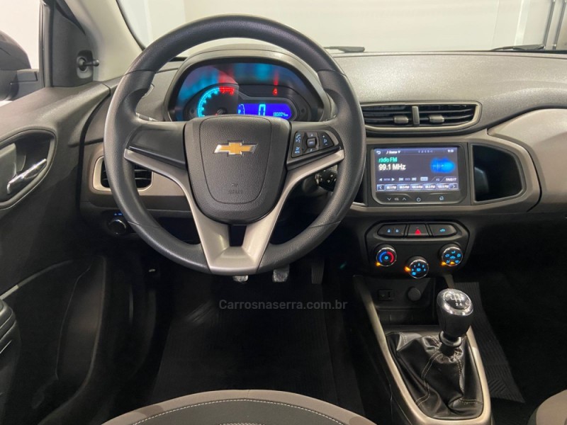 PRISMA 1.4 MPFI LT 8V FLEX 4P MANUAL - 2016 - FLORES DA CUNHA