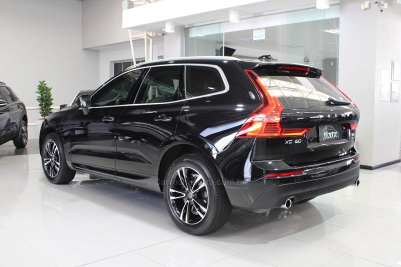 XC60 2.0 T8 MOMENTUM HYBRID GASOLINA 4P AUTOMÁTICO - 2020 - CAXIAS DO SUL