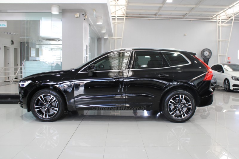 XC60 2.0 T8 MOMENTUM HYBRID GASOLINA 4P AUTOMÁTICO - 2020 - CAXIAS DO SUL