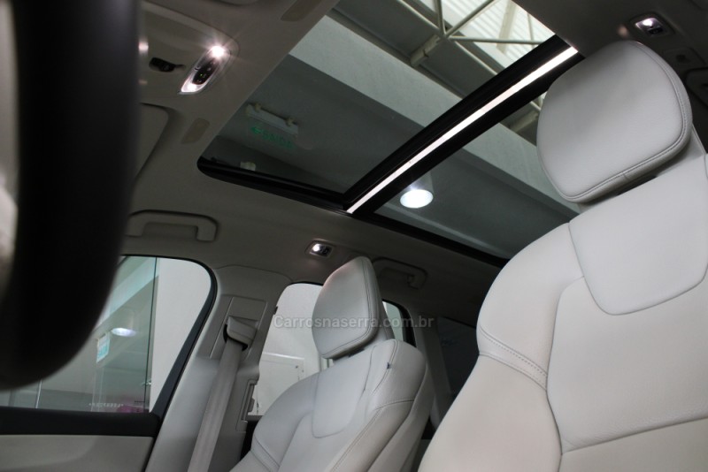 XC60 2.0 T8 MOMENTUM HYBRID GASOLINA 4P AUTOMÁTICO - 2020 - CAXIAS DO SUL
