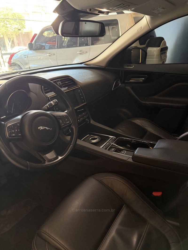F-PACE 2.0 DIESEL PRESTIGE 250CV 4P AUTOMÁTICO - 2017 - CAXIAS DO SUL