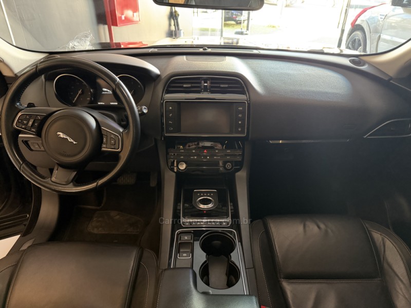 F-PACE 2.0 DIESEL PRESTIGE 250CV 4P AUTOMÁTICO - 2017 - CAXIAS DO SUL