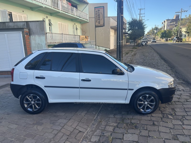 GOL 1.0 MI 8V FLEX 4P MANUAL G.IV - 2006 - NOVA PRATA