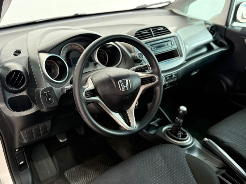 FIT 1.4 LX 8V FLEX 4P MANUAL - 2009 - CAXIAS DO SUL