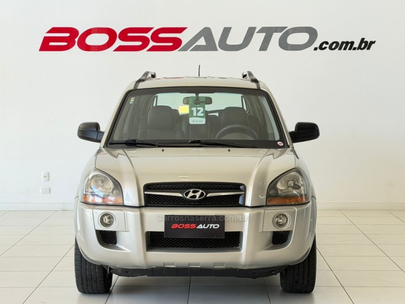 TUCSON 2.0 MPFI GL 16V 142CV 2WD GASOLINA 4P MANUAL - 2012 - CAXIAS DO SUL