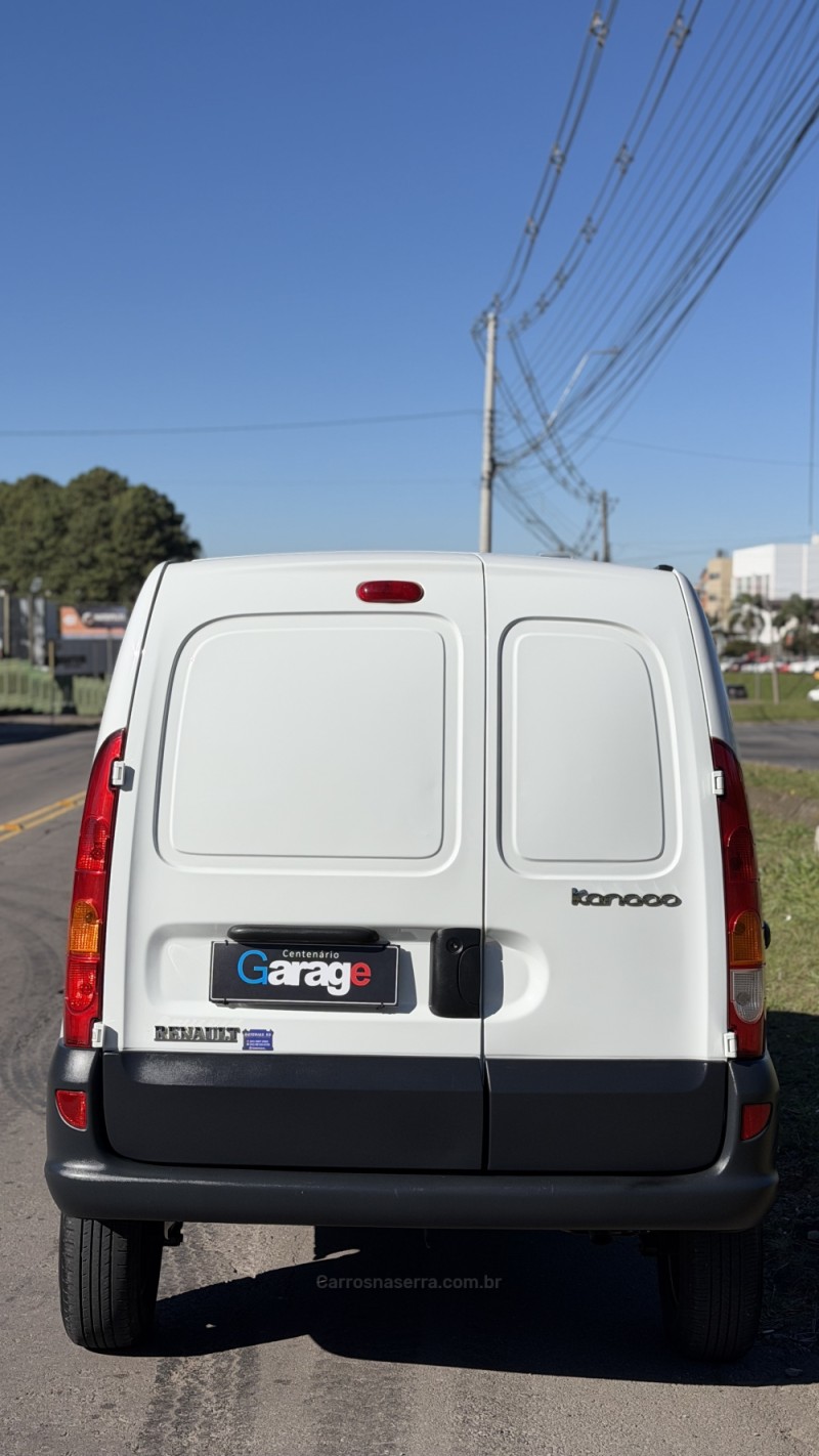 KANGOO 1.6 EXPRESS 16V FLEX 3P MANUAL - 2018 - CAXIAS DO SUL