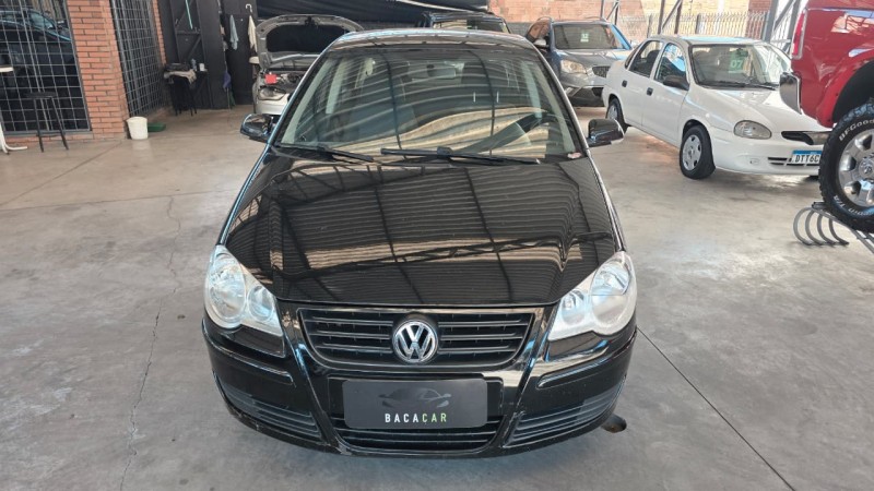 POLO SEDAN 1.6 MI 8V FLEX 4P MANUAL - 2011 - CAXIAS DO SUL