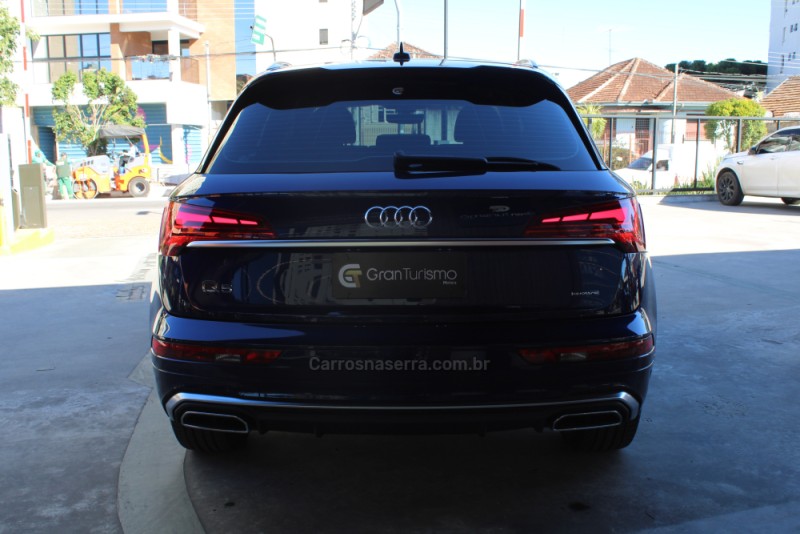 Q5 2.0 TFSI S-LINE S TRONIC 16V GASOLINA 4P AUTOMÁTICO - 2021 - CAXIAS DO SUL