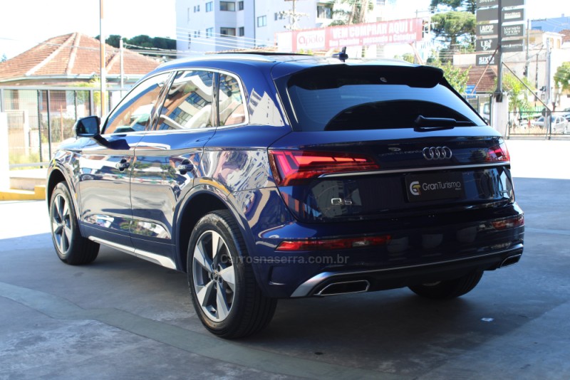 Q5 2.0 TFSI S-LINE S TRONIC 16V GASOLINA 4P AUTOMÁTICO - 2021 - CAXIAS DO SUL