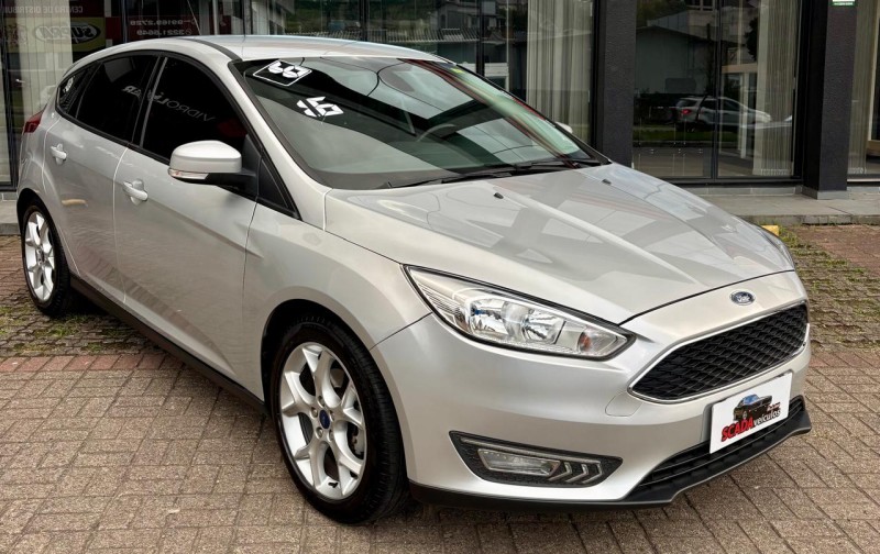 FOCUS 1.6 SE PLUS 16V FLEX 4P MANUAL - 2016 - CAXIAS DO SUL