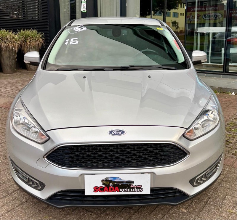 FOCUS 1.6 SE PLUS 16V FLEX 4P MANUAL - 2016 - CAXIAS DO SUL