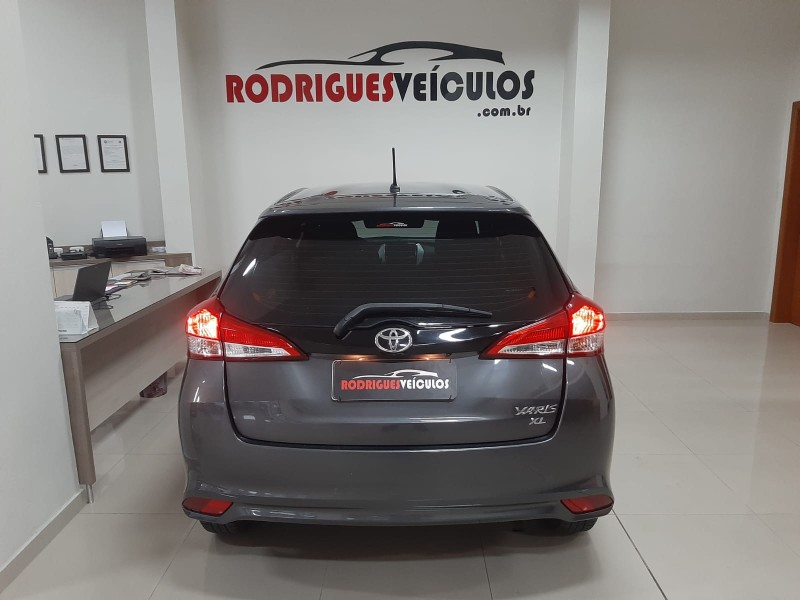 YARIS 1.5 16V XL PLUS TECH FLEX AUTOMÁTICO - 2022 - CAXIAS DO SUL