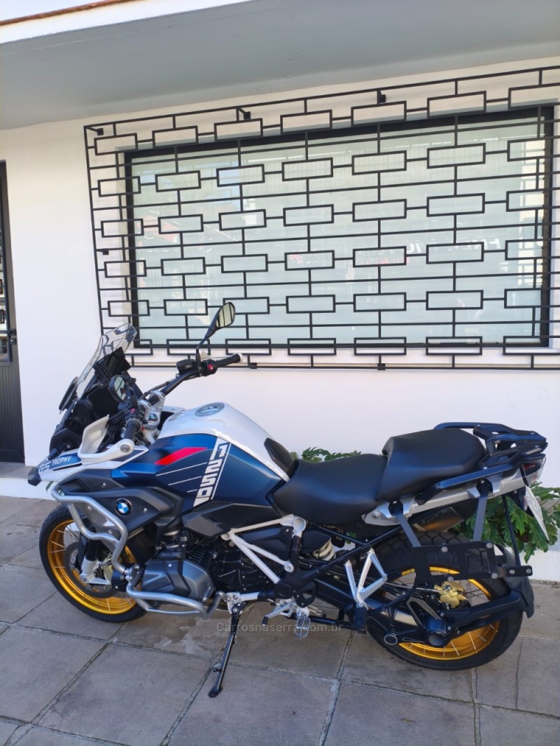 R 1250  - 2024 - FLORES DA CUNHA