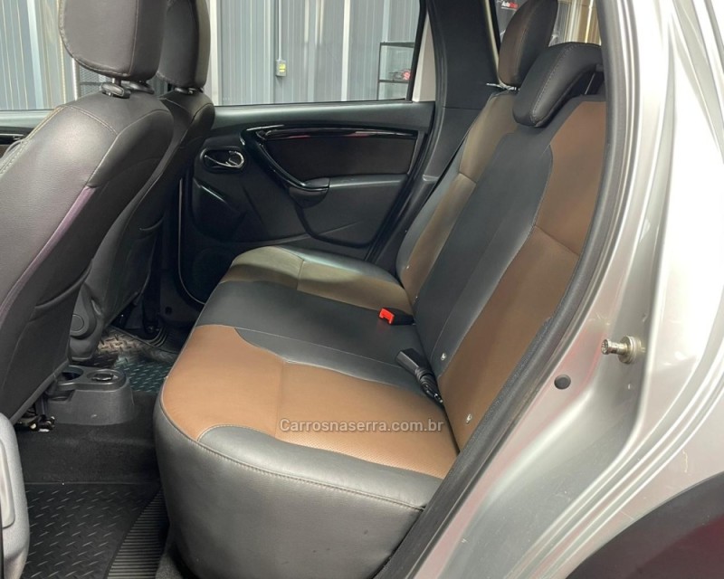 DUSTER 2.0 DYNAMIQUE 4X2 16V FLEX 4P AUTOMÁTICO - 2019 - VACARIA