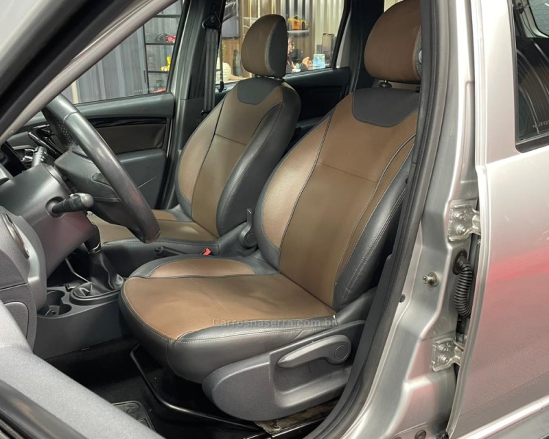 DUSTER 2.0 DYNAMIQUE 4X2 16V FLEX 4P AUTOMÁTICO - 2019 - VACARIA