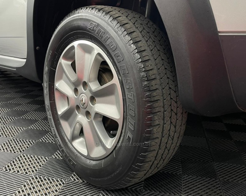 DUSTER 2.0 DYNAMIQUE 4X2 16V FLEX 4P AUTOMÁTICO - 2019 - VACARIA
