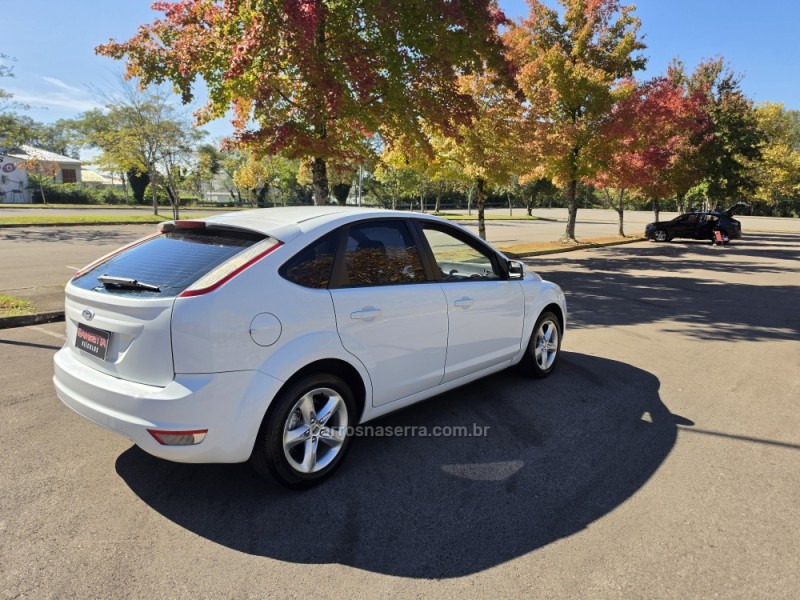 FOCUS 1.6 GLX 8V FLEX 4P MANUAL - 2011 - BENTO GONçALVES