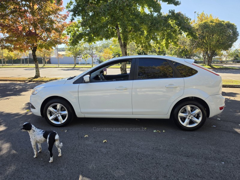 FOCUS 1.6 GLX 8V FLEX 4P MANUAL - 2011 - BENTO GONçALVES