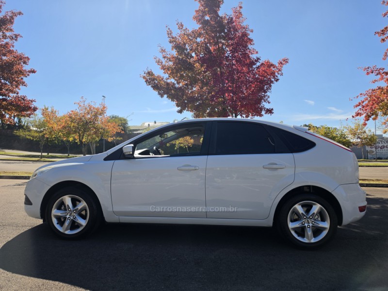 FOCUS 1.6 GLX 8V FLEX 4P MANUAL - 2011 - BENTO GONçALVES