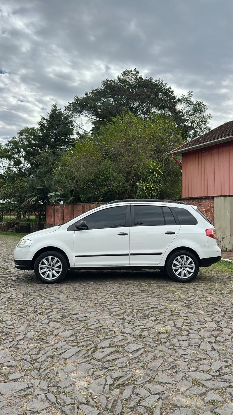 SPACEFOX 1.6 MI TREND 8V FLEX 4P MANUAL - 2009 - SãO SEBASTIãO DO CAí
